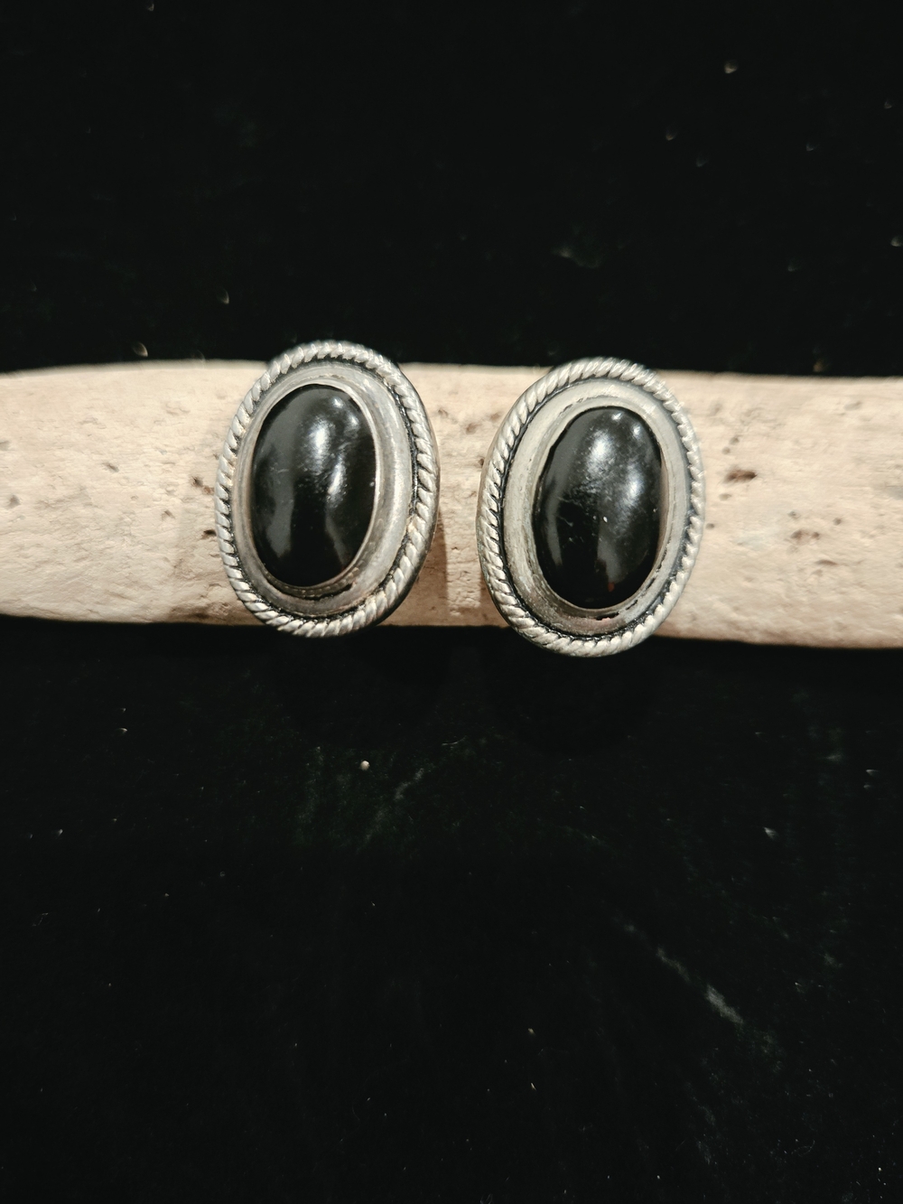 Best Brand Silver Tone Black Faux Onyx Cabochon  Oval Stud Earrings -